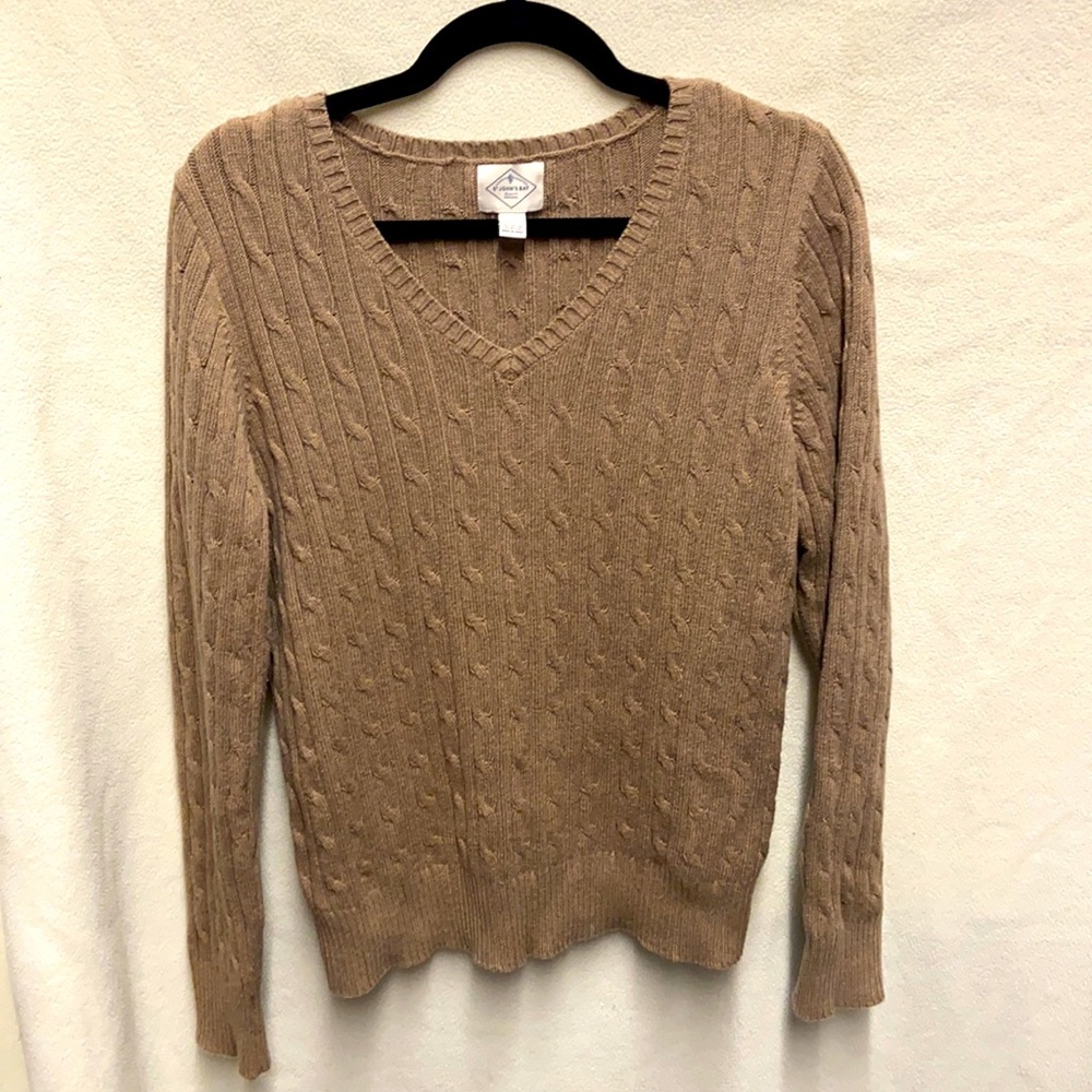 Easy Peezy V-neck cable knit sweater